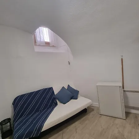 شقة Petit Duplex, Vieux Nice, Proche A La نيس