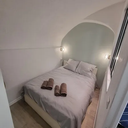 Petit Duplex, Vieux Nice, Proche A La نيس