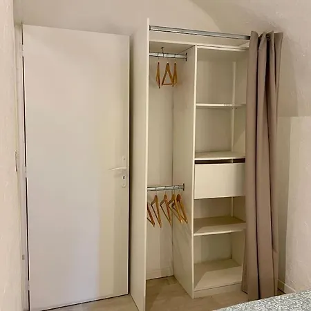 Petit Duplex, Vieux Nice, Proche A La Mer شقة