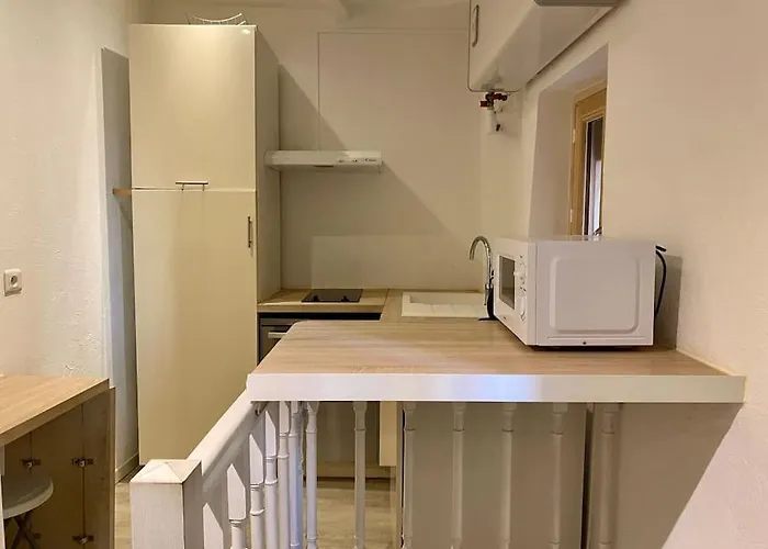 شقة Petit Duplex, Vieux Nice, Proche A La Mer