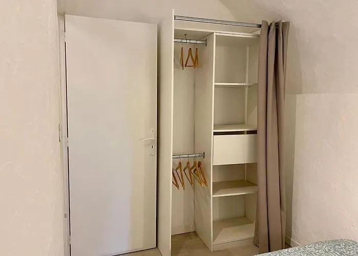 Petit Duplex, Vieux Nice, Proche A La Mer شقة